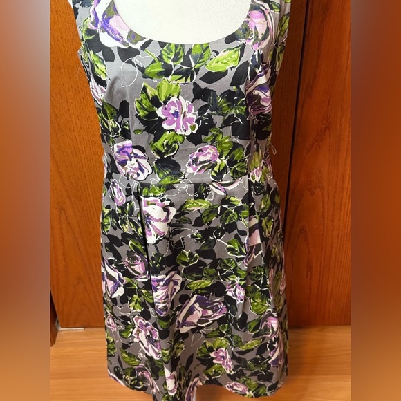 NWT Apt 9 Gray Floral Size 6 Fit And Flare Sleeveless Dress Belt Not Included - Picture 4 of 16